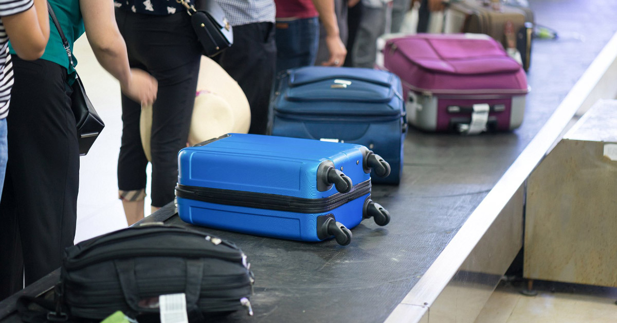 What not to pack in your carry-on luggage while travelling ?